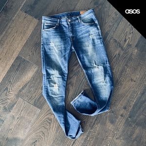 Super Skinny Ripped Jeans in Medium Blue